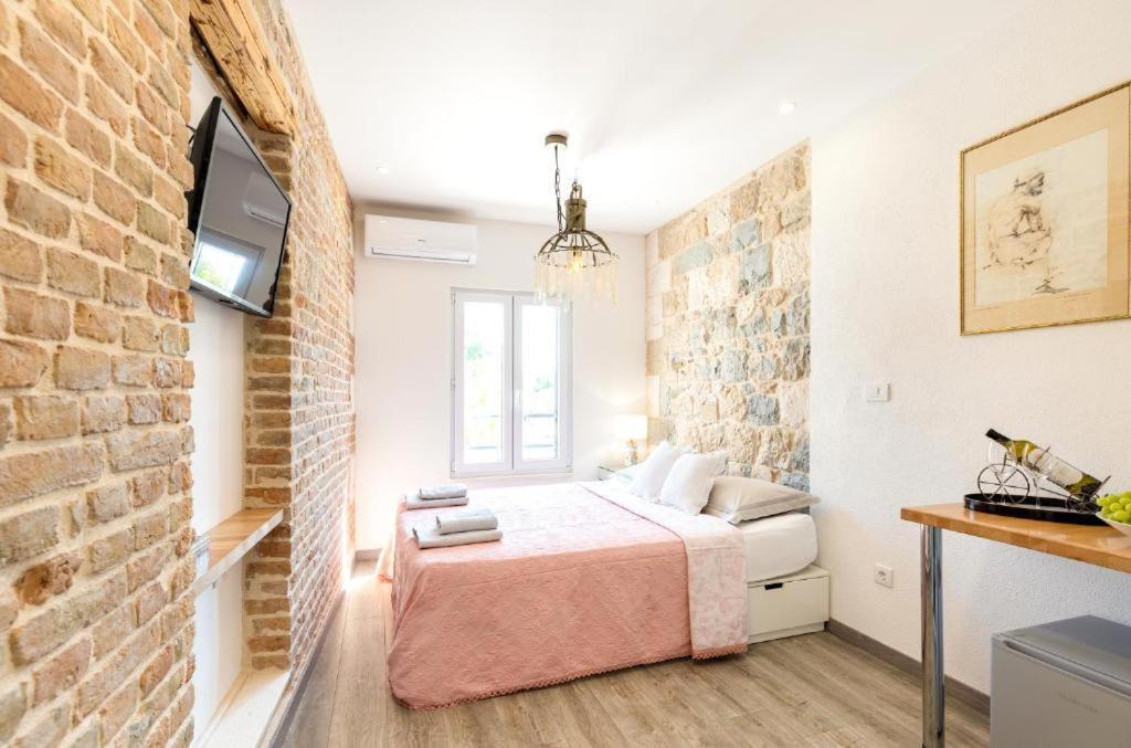 Hotel Old Bridge Trogir Exterior foto